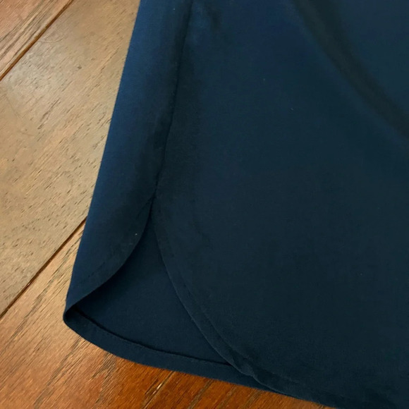 Cuyana 100% Silk Shirt Button Down Long Sleeve Dress Navy size M like new - Picture 9 of 14